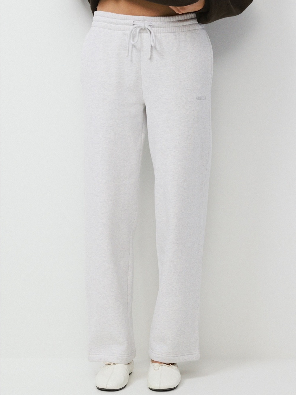 Aritzia Cozy Sweatfleece Boyfriend Wide Sweatpant, Heather Cloud White, Large
